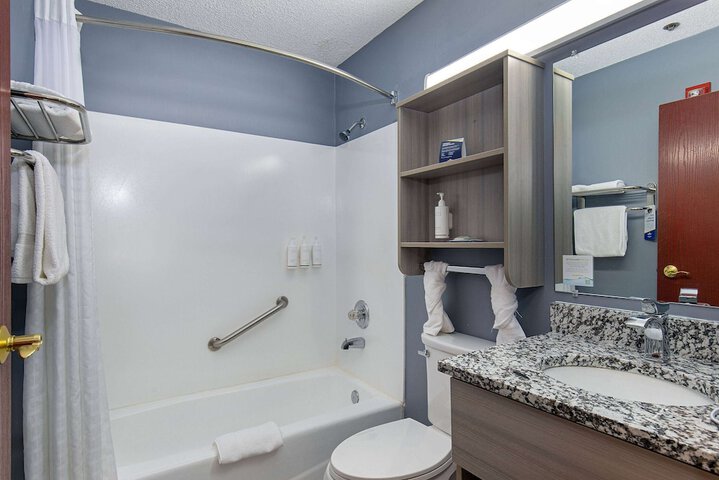 Room 5 of 27