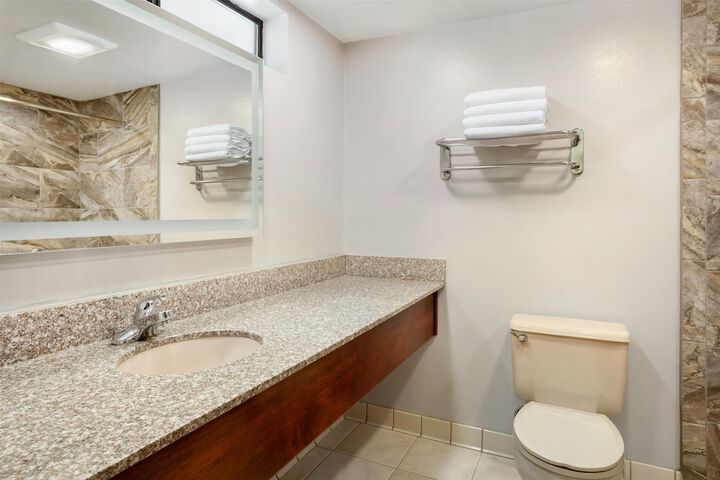 Best Western Plus Yosemite Gateway Inn