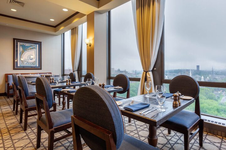 Dining 69 of 78