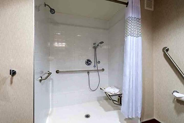 Hampton Inn and Suites Airdrie