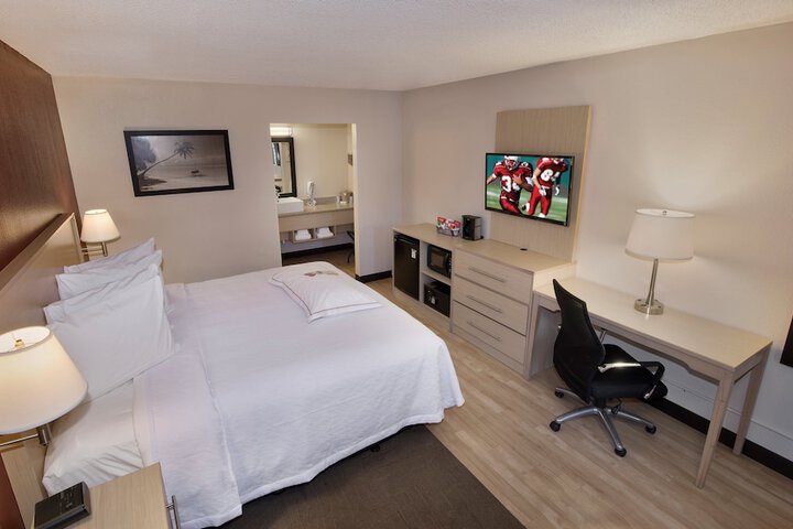 Room 42 of 74