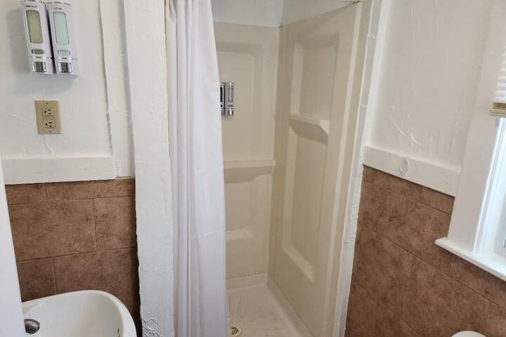 Room 21 of 40