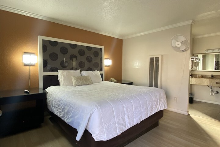 Room 22 of 71