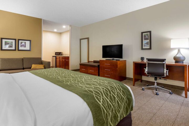 Room 35 of 47