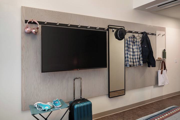 Room 18 of 44