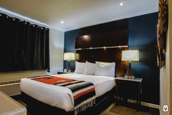 Room 52 of 110