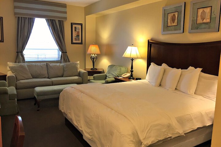 Room 17 of 47
