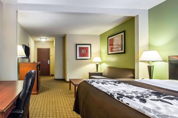 Room 22 of 35