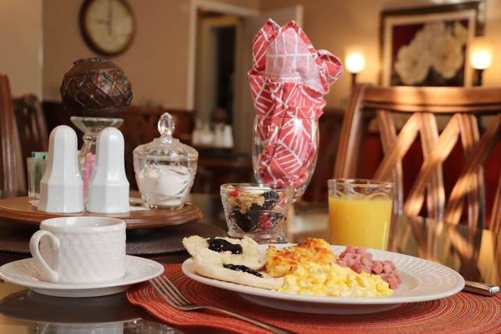 Breakfast/Coffee Service 53 of 56