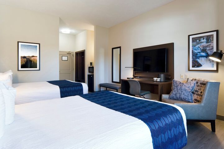 Clubhouse Hotel Suites Sioux Falls