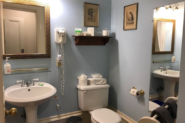 Tattingstone Inn