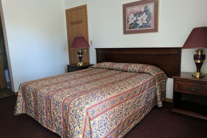 All Seasons Motel