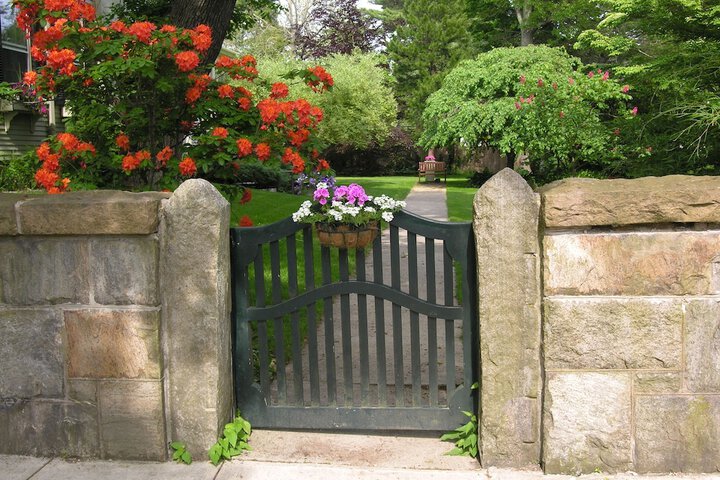 Delano Homestead Bed & Breakfast