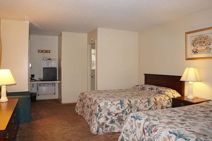 Room 19 of 39
