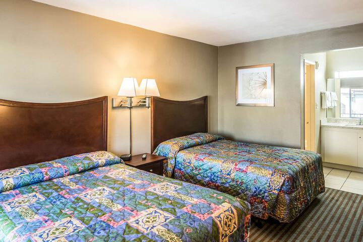 Room 14 of 25