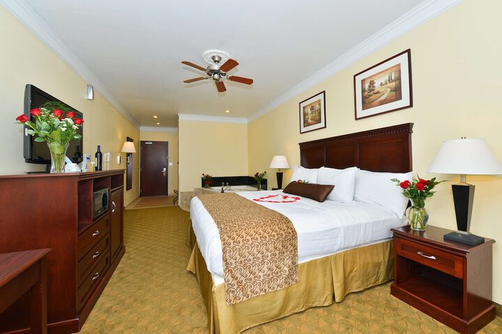 Room 15 of 27