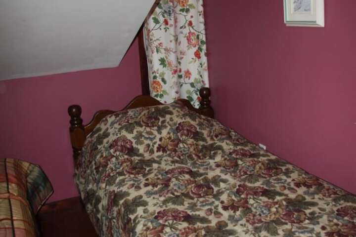 Room 9 of 19