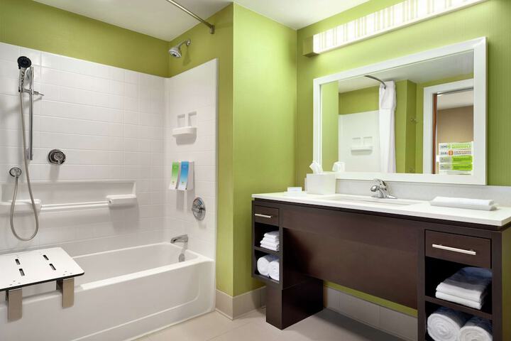 Room 12 of 41