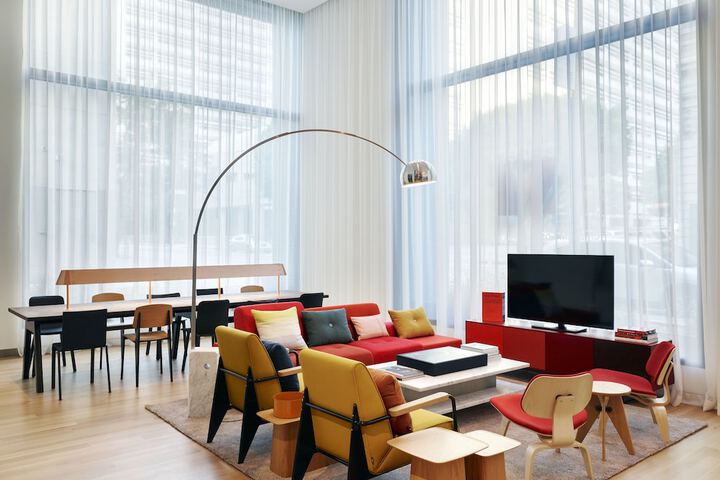 Hotel Interior 21 of 43
