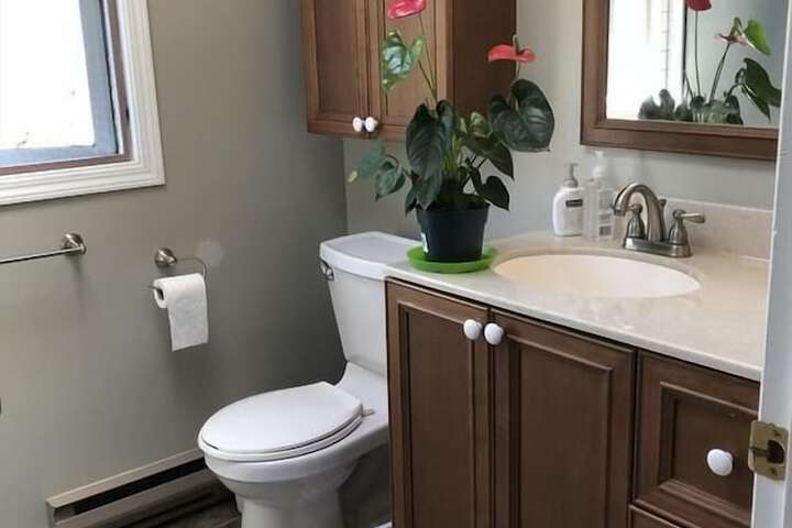 Room 16 of 28