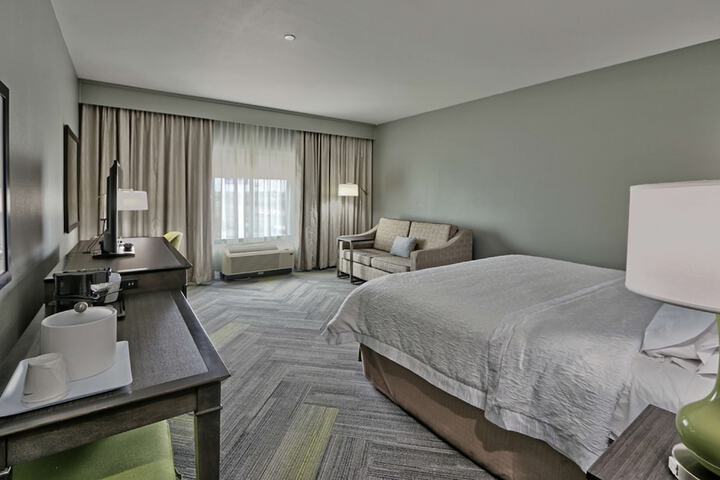 Room 21 of 47