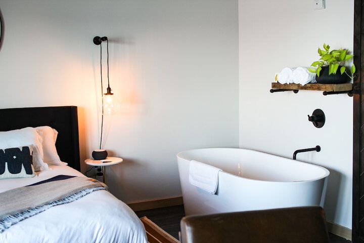 Room 90 of 159