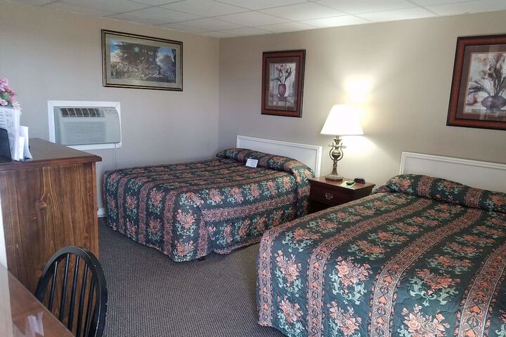 Room 9 of 10