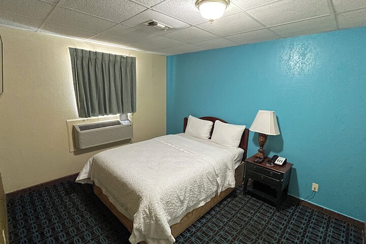 Room 15 of 20