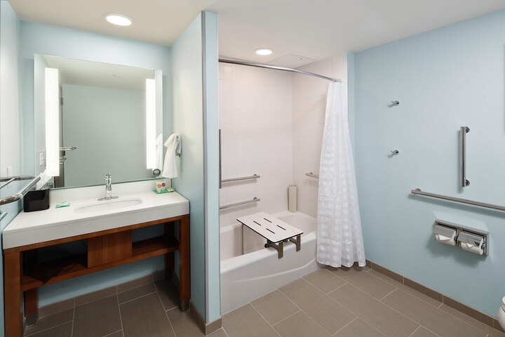 Hyatt Place Knoxville Downtown