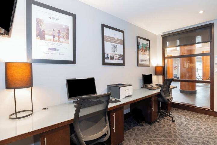 Business Center 34 of 34