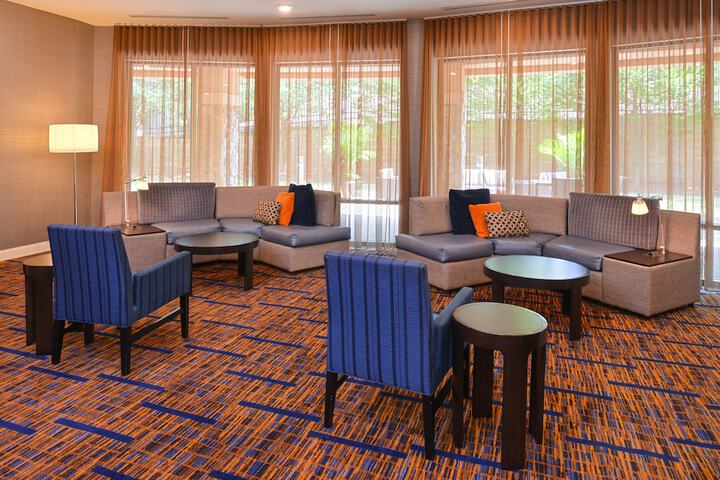 Courtyard by Marriott Pittsburgh Monroeville