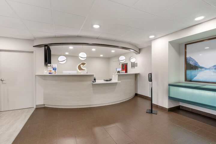 Hotel Interior 5 of 31