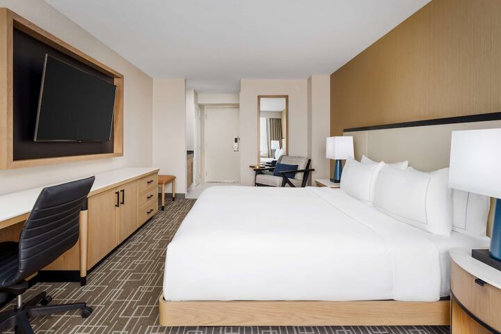 Room 12 of 42
