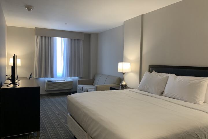 Room 4 of 21