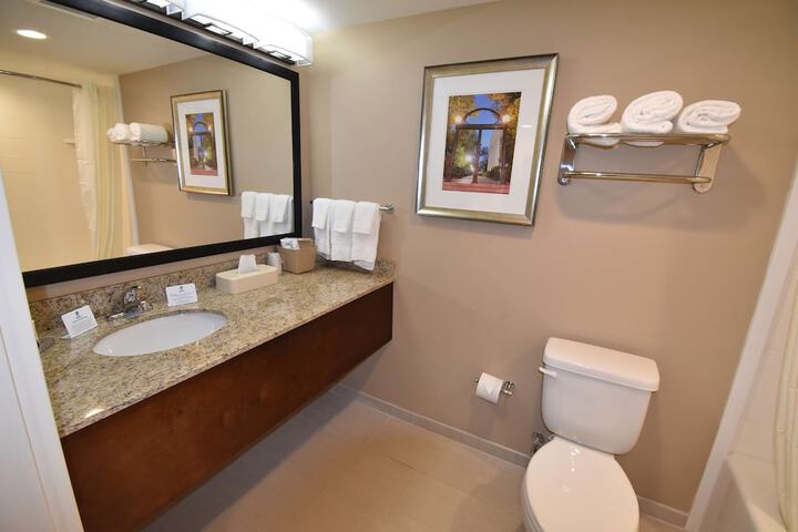 Room 16 of 21