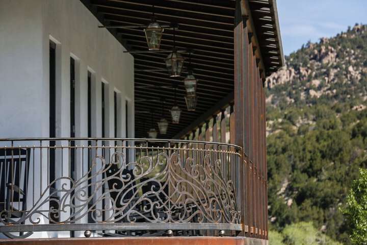 Surf Hotel & Chateau