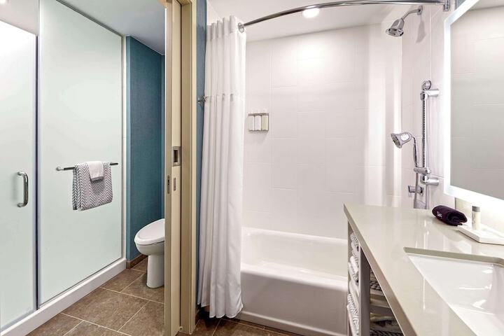 Room 30 of 52
