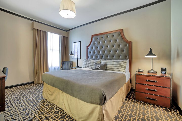 Room 20 of 62