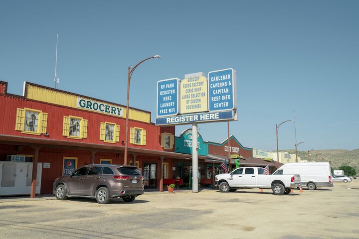 Whites City Cavern Inn
