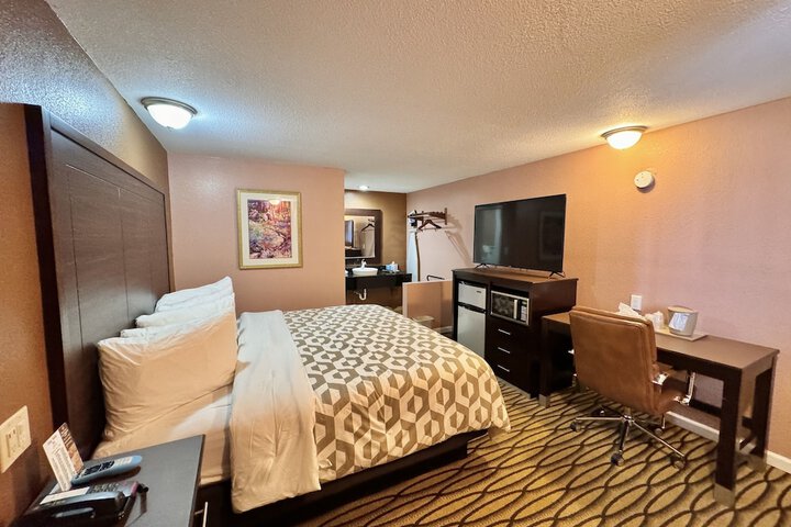 Room 108 of 155