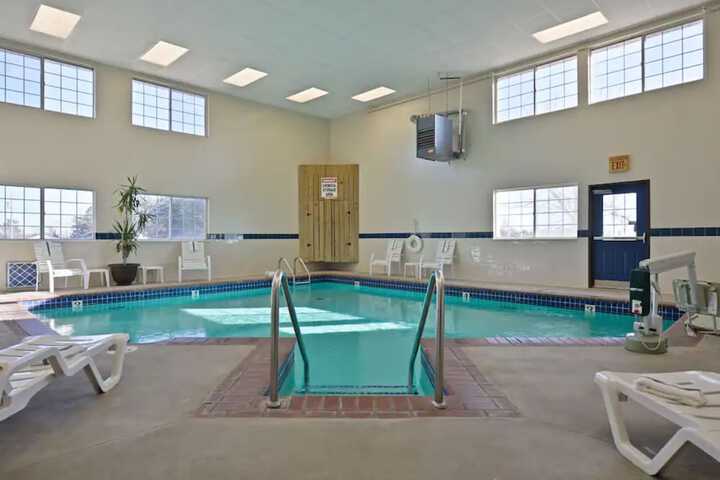 Pool 5 of 51