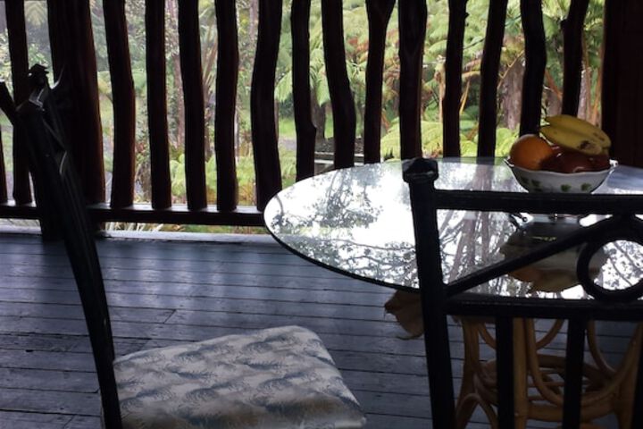 Aloha Crater Lodge