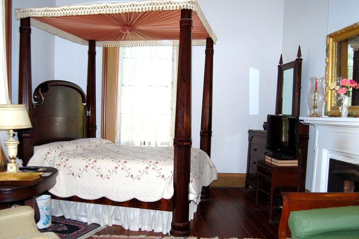 Room 15 of 47