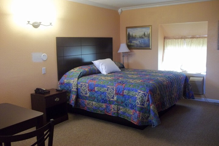 Room 57 of 66