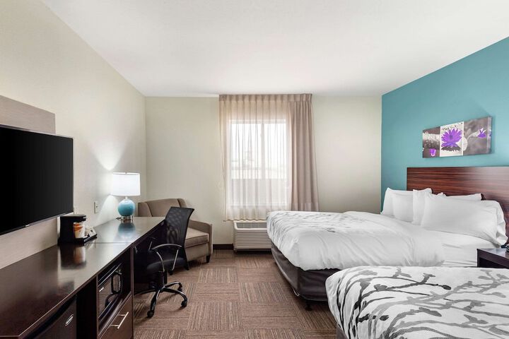 Room 16 of 32
