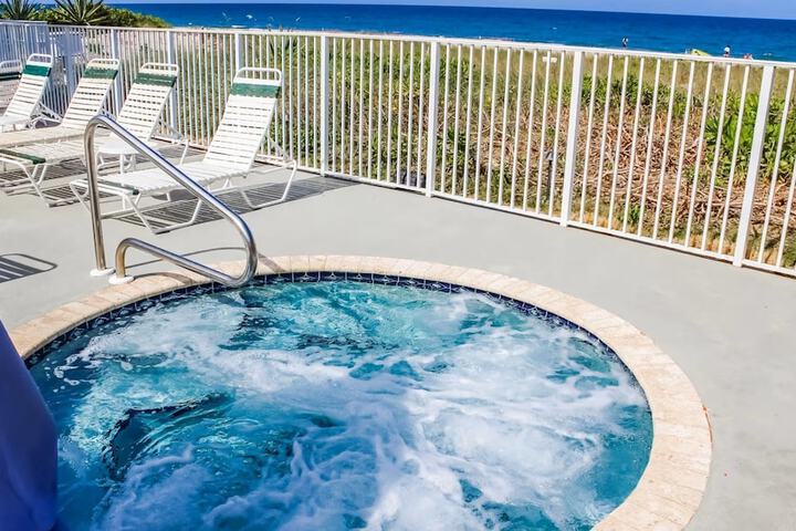 Berkshire Beach Club