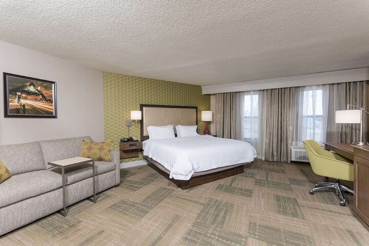Room 19 of 28