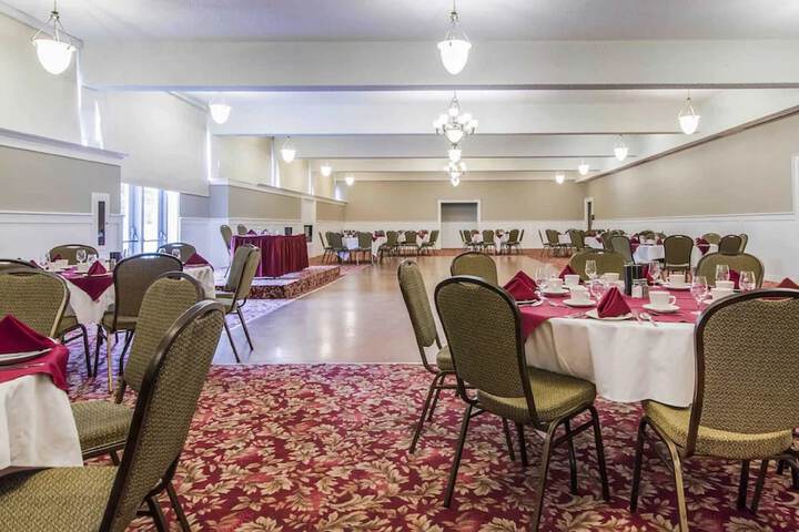 Travelodge by Wyndham Trois-Rivieres