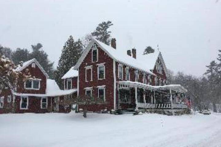 The Lake House at Ferry Point