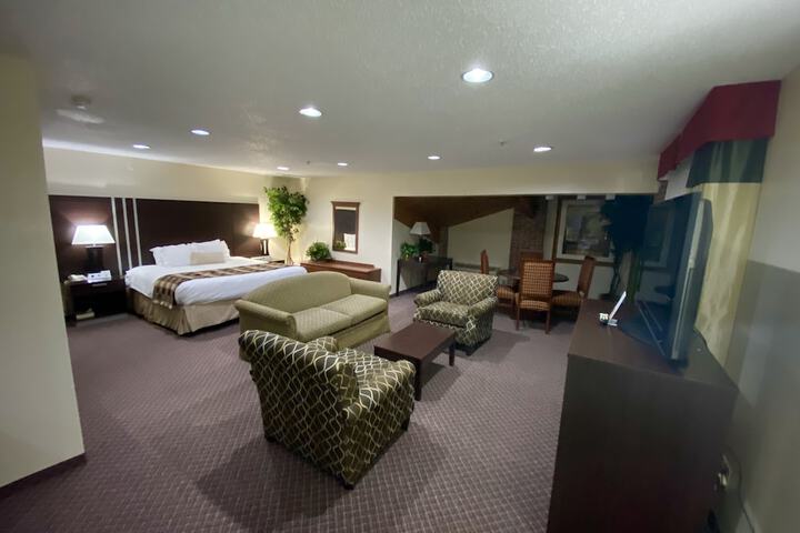 Room 12 of 19